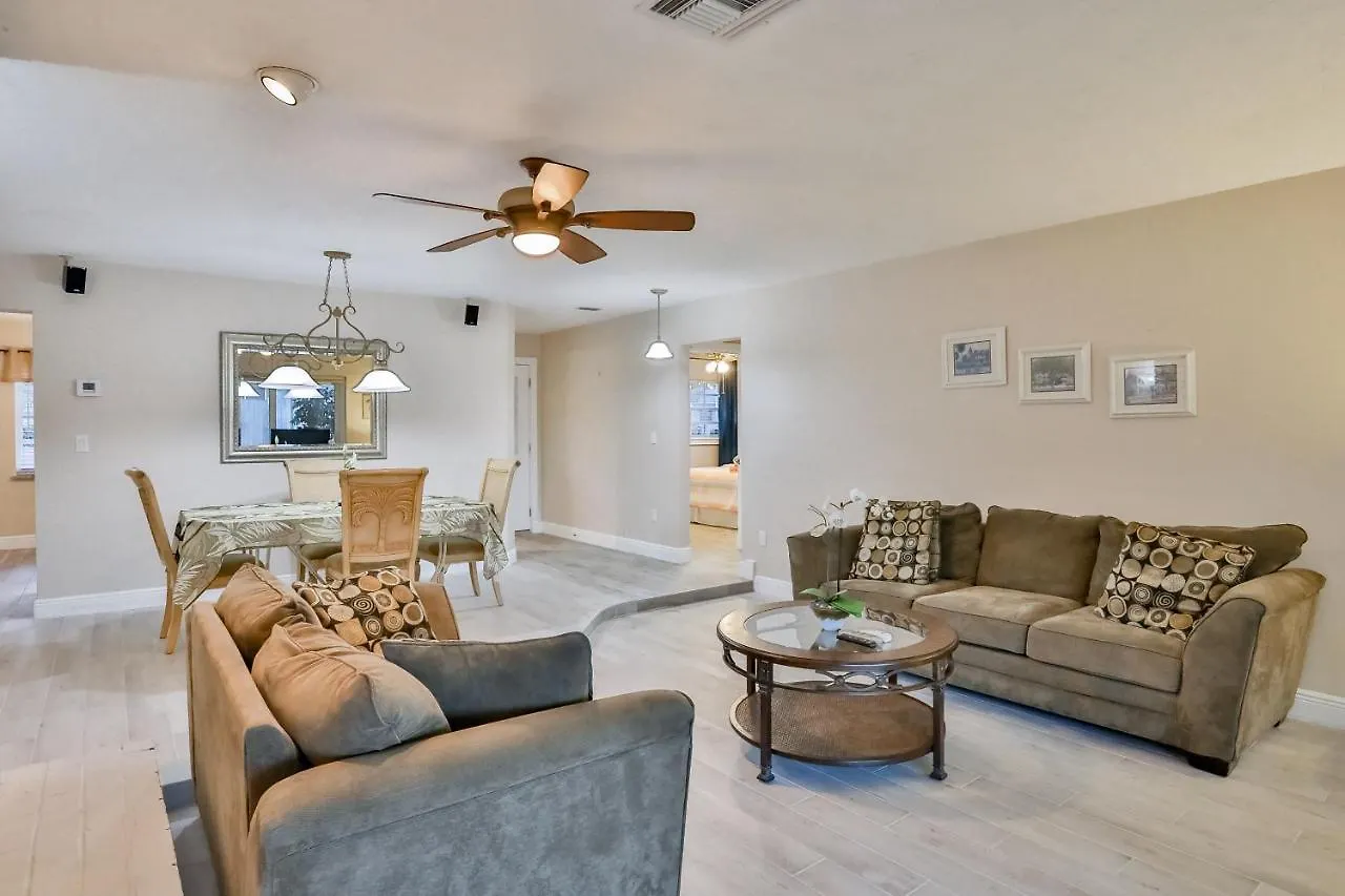 Escape To Honeymoon Island Villa Clearwater